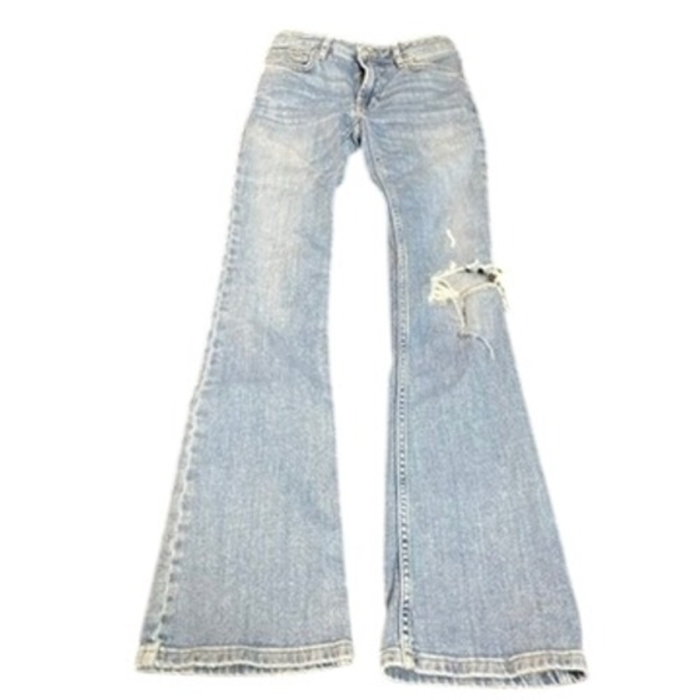 We The Free Light Wash Distressed Flare Jeans Blue Size 24 Mid Rise Ripped Knee